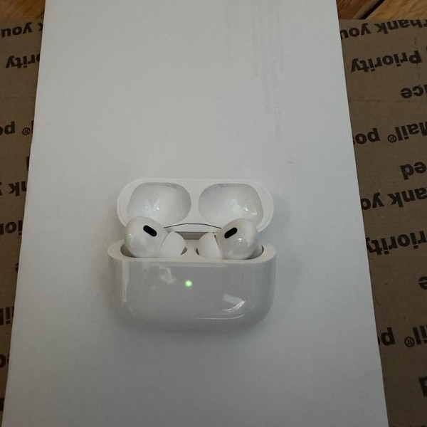 Apple AirPods Pro 2 - USB-C