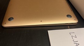 Good
													MacBook Air 2020 - 13" - I3, Gold, 256 GB, 8 GB, photo 2 of 10