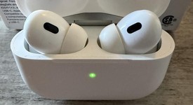 Used
													Apple AirPods Pro 2 - USB-C, photo 2 of 11