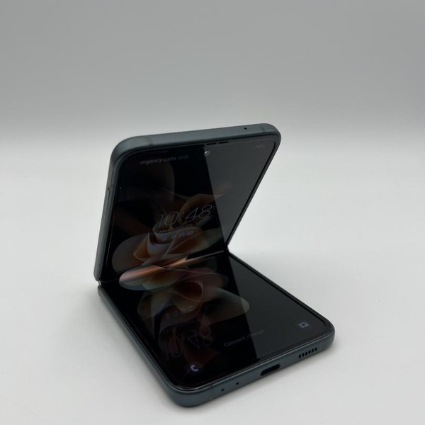 Samsung Galaxy Z Flip3 5G - Unlocked, Green, 256 GB, 8 GB, SM-F711U1