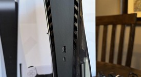 Mint
													PlayStation 5 Standard Edition (2020) - White, 825 GB, Standard Edition, photo 4 of 15