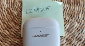 Used
													Bose QuietComfort Ultra Earbuds - White, photo 1 of 6