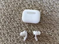Apple AirPods Pro 2