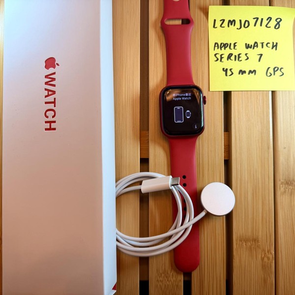 Apple Watch Series 7 45mm - Red, A2474 - GPS, Aluminum