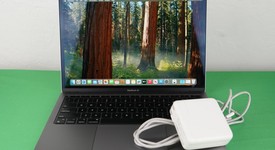 Good
													MacBook Air 2020 - 13" - Apple M1, Silver, 256 GB, 8 GB, photo 2 of 16