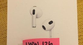 Used
													Apple AirPods 3rd Gen - MagSafe Case, photo 1 of 5