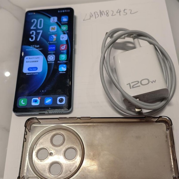 Vivo X200 Pro - Unlocked Non-US, 1 TB, Blue, 16 GB