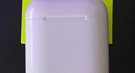 Used
													Apple AirPods 2nd Gen - Lightning Case, photo 2 of 5