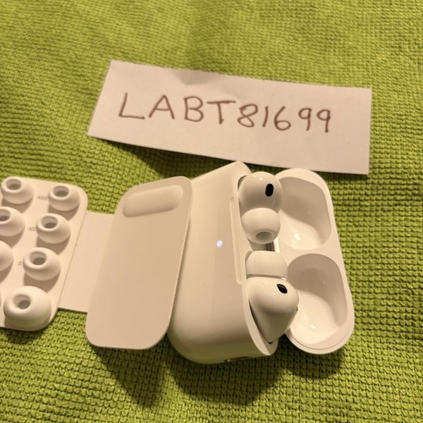 Apple AirPods Pro 3