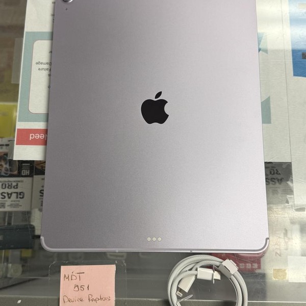 Apple iPad Air 13 inch (M3) 2025 - Unlocked, 128 GB, Purple