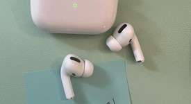 Used
													Apple AirPods Pro 1st Gen - MagSafe Case, photo 1 of 2