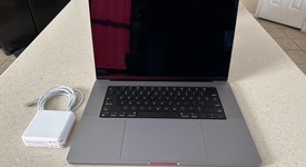 Mint
													MacBook Pro 2021 - 16" - Apple M1 Pro 10-core, Gray, 512 GB, 16 GB, photo 3 of 18