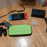 Good Nintendo Switch - 32 GB, Red & Blue