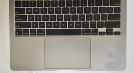 Good
													MacBook Air 2020 - 13" - Apple M1, Silver, 256 GB, 16 GB, photo 4 of 11