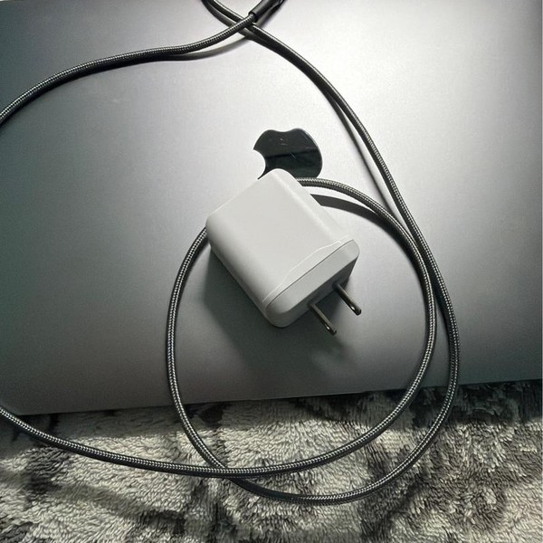 MacBook Pro 2020 - 13 inch - 512 GB, Gray, 8 GB, Intel Core i5