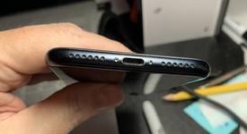 Good
													Apple iPhone SE 3rd Gen 2022 - Unlocked, Midnight, 128 GB, A2595, photo 5 of 6