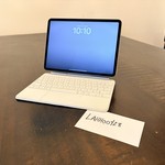 Used Apple Magic Keyboard for iPad Air - White, 11-inch (M3)