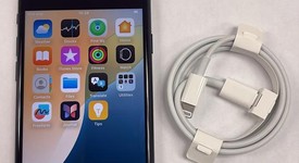 Mint
													Apple iPhone SE 3rd Gen 2022 - Unlocked, Midnight, 64 GB, A2595, photo 1 of 9