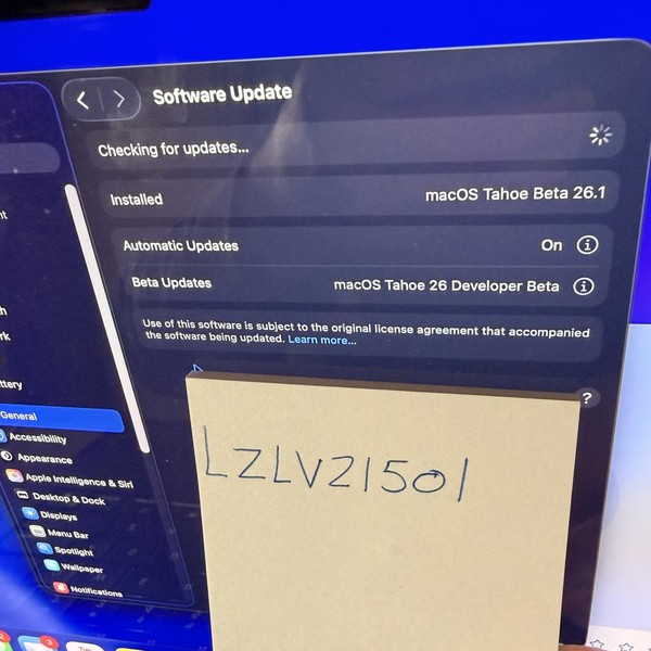 MacBook Air 2022 (M2) - 13 inch - 256 GB, Midnight, 16 GB, Apple M2