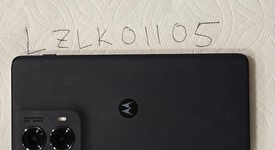 Mint
													Motorola Edge (2024) - Straight Talk, Black, 256 GB, 8 GB, photo 3 of 9