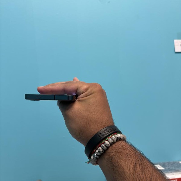 Samsung Galaxy S24 - T-Mobile, 128 GB, Gray, 8 GB, SM-S921U