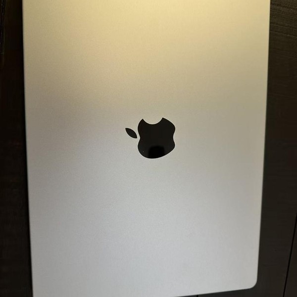 MacBook Pro 2021 - 14 inch - 512 GB, Silver, 16 GB, Apple M1 Pro 8-core