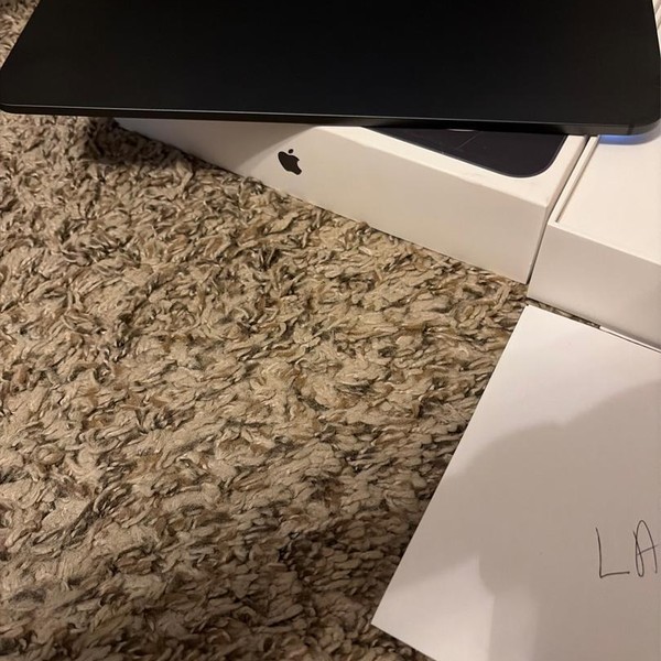Apple iPad Pro 13 inch (M5) 2025 - Wi-Fi, 256 GB, Space Black, Apple M5 9-Core, A3360, Standard Glass