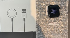 Mint
													Apple Watch SE 3rd Gen 40mm - Unlocked, Midnight, A3326 - Cellular, photo 1 of 6