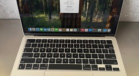 Good
													MacBook Air 2022 - 13" - Apple M2, Starlight, 512 GB, 8 GB, photo 1 of 12