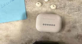 Used
													Apple AirPods Pro 2 - Lightning, photo 3 of 3