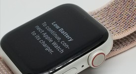 Good
													Apple Watch Series 4 40mm - Unlocked, Silver, A1975 - Cellular, Nike, photo 1 of 8