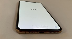 Mint
													Apple iPhone Xs Max - AT&T, Gold, 256 GB, A1921, photo 5 of 20