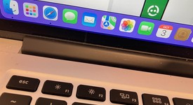 Good
													MacBook Pro 2015 (Retina) - 15" - Silver, 512 GB, 16 GB, photo 2 of 9