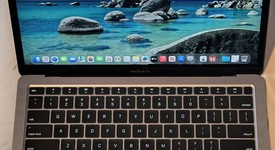 Good
													MacBook Air 2020 - 13" - Apple M1, Gray, 256 GB, 8 GB, photo 1 of 9