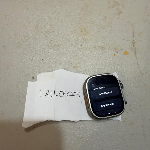 Apple Watch Ultra 49mm - Unlocked, Titanium, A2622