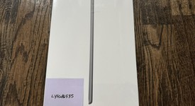 New
													Apple iPad 9th Gen - Wi-Fi, Gray, 64 GB, A2602, photo 1 of 2