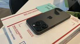 Mint
													Apple iPhone 15 Pro - Unlocked, Black, 128 GB, A2848, photo 2 of 2