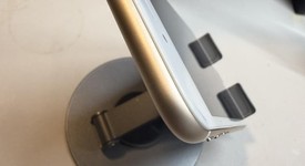 Good
													Apple iPhone 6 - Unlocked, Gold, 64 GB, A1549, photo 5 of 8