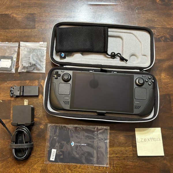 Steam Deck - 64 GB, Black, 16 GB, AMD