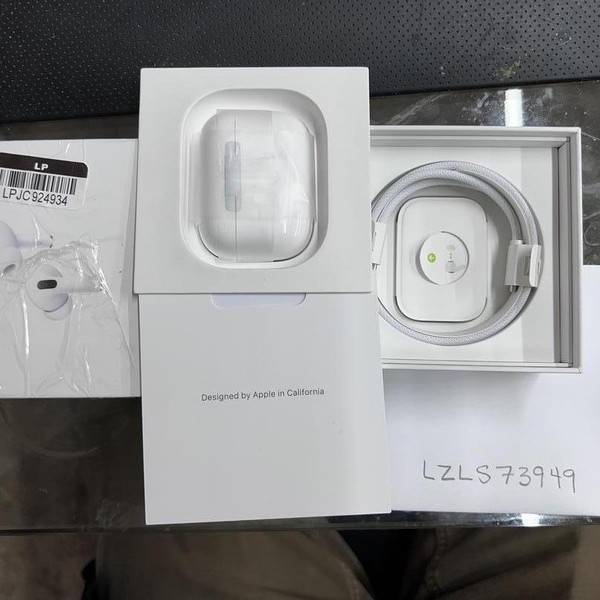 Apple AirPods Pro 2 - USB-C