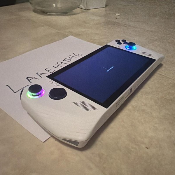 Asus ROG Ally 7 inch - Z1, White, 512 GB, 16 GB, Ryzen Z1