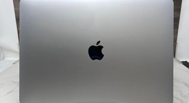 Good
													MacBook Air 2020 - 13" - I3, Gray, 256 GB, 8 GB, photo 3 of 8