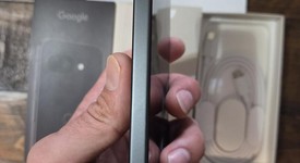 Mint
													Google Pixel 9a - Verizon, Obsidian, 128 GB, 8 GB, photo 2 of 6