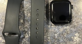 Good
													Apple Watch SE 2nd Gen 40mm - Midnight, A2722 - GPS, Aluminum, photo 1 of 7