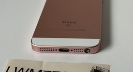 Mint
													Apple iPhone SE 1st Gen 2016 - Unlocked, Rose Gold, 64 GB, A1662, photo 4 of 7