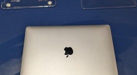 Good
													MacBook Air 2020 - 13" - I3, Gray, 256 GB, 8 GB, photo 5 of 16