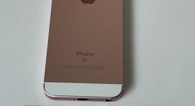 Good
													Apple iPhone SE 1st Gen 2016 - Unlocked, Rose Gold, 16 GB, A1723, photo 3 of 7