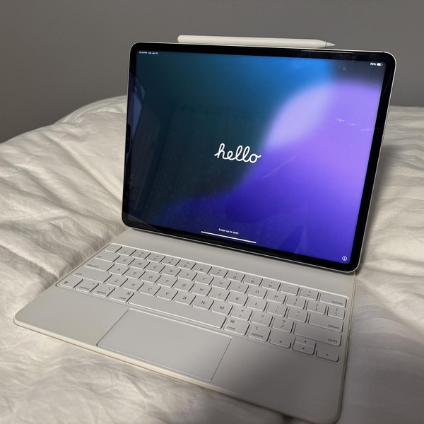 Apple iPad Pro 12.9 inch 5th Gen 2021 - Unlocked, 1 TB, Silver