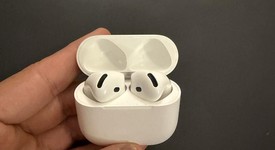 Used
													Apple AirPods 4th Gen - Active Noise Cancellation, photo 2 of 7
