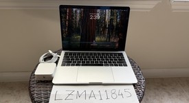 Good
													MacBook Pro 2018 (With Touch Bar) - 13" - I5, Gray, 256 GB, 16 GB, photo 2 of 10